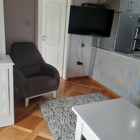 Ferienwohnung Loznicki Stan Na Dan 2 - Stan Na Dan Loznica Exterior foto