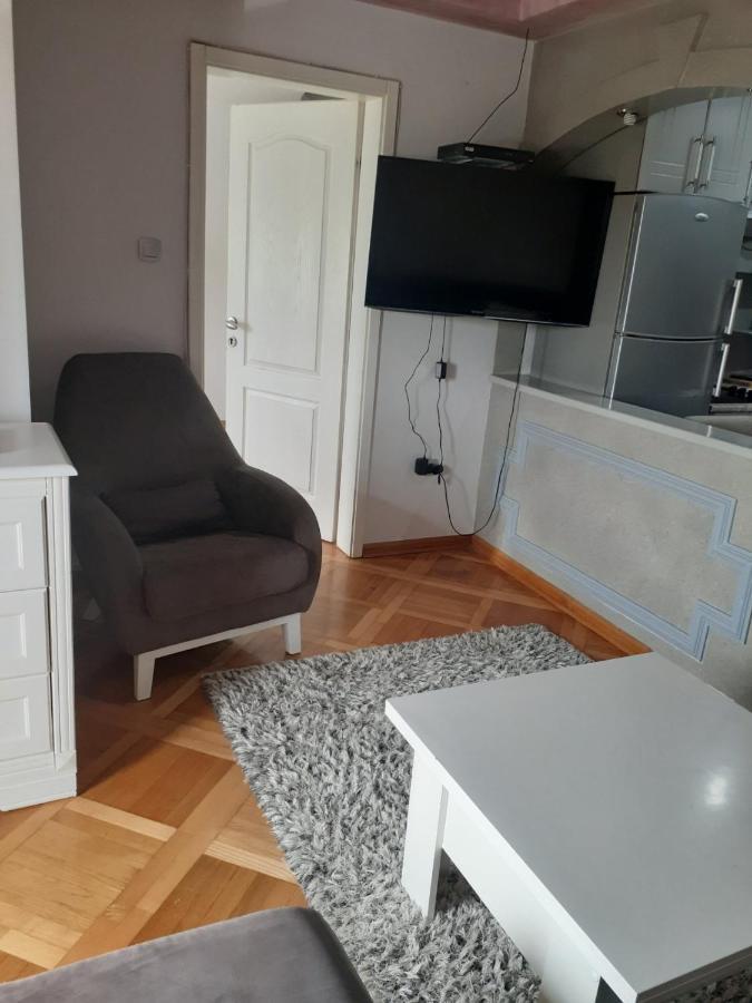 Ferienwohnung Loznicki Stan Na Dan 2 - Stan Na Dan Loznica Exterior foto